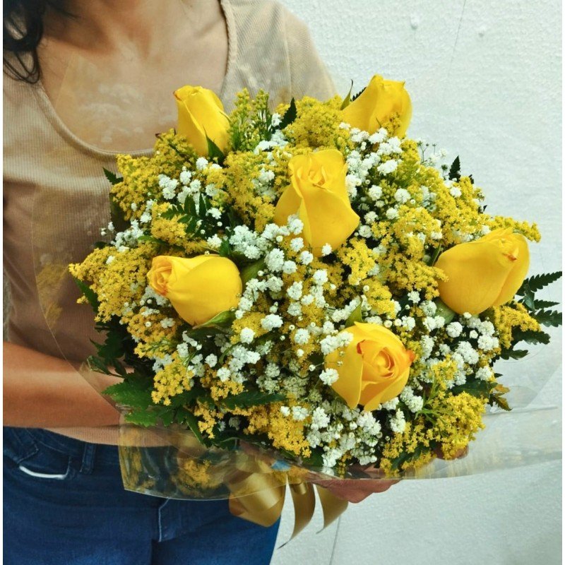 Buquê Tradicional com 6 Rosas Amarelas Buquê Tradicional com 6 Rosas Amarelas
